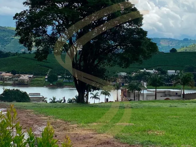 Terreno/Lote à venda em Condomínio Porto do Lago, Caconde - SP
