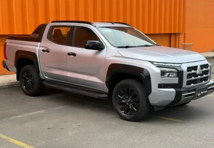 Mitsubishi TRITON Katana 2.4 CD 4X4 TB Diesel Aut. 2026