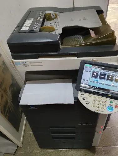 Vendo Konica C280 em excelente estado