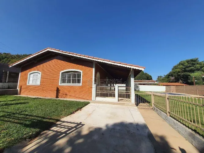 Chácara com 3 dormitórios para alugar, 600 m² por R$ 4.500,00/mês - Medeiros - Jundiaí/SP