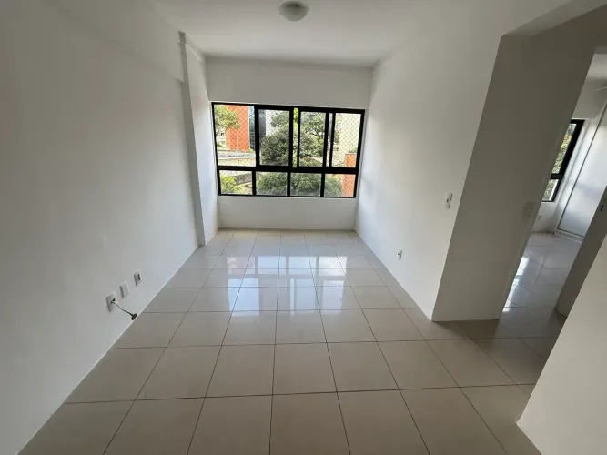 Aluga - se excelente apartamento no coração do espinheiro