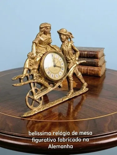 Belíssimo relógio figurativo alemão