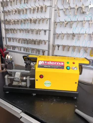 Máquina copiadora de chave 