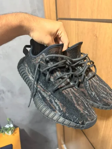 YEEZY 350 MX ROCK - COM NOTA FISCAL - BOX OG - TAM 42 - CONDIÇÃO: 9,5/10