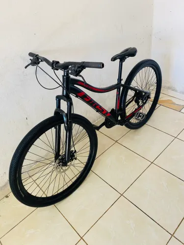 BIKE ARO 29 SEMINOVA QUADRO ALUMÍNIO 17 