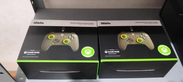 CONTROLE PARA XBOX ONE/SÉRIES 8BITDO