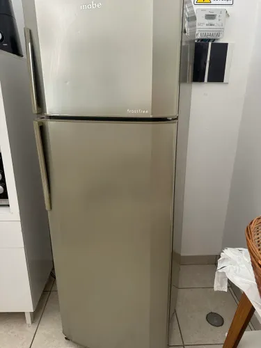 Geladeira 220 funcionando perfeitamente duplex inox 