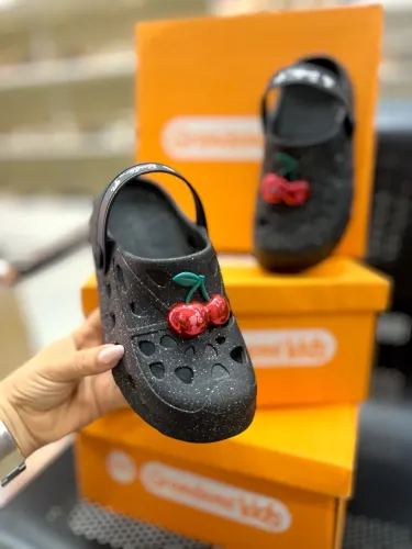Crocs Barbie cereja 