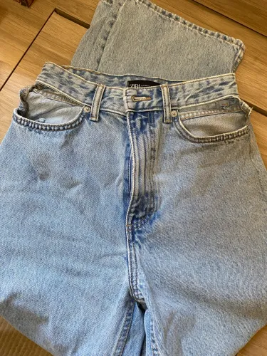 Calça Zara 34 com recorte no quadril
