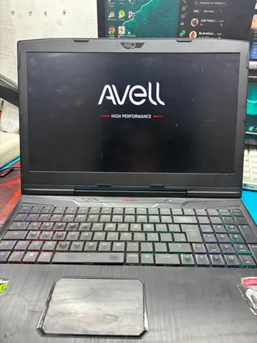 Notebook Gamer Avell G1513 Fox 7 | Core i7 8750H | GTX 1050 Ti 4GB | 16GB RAM | SSD 512GB
