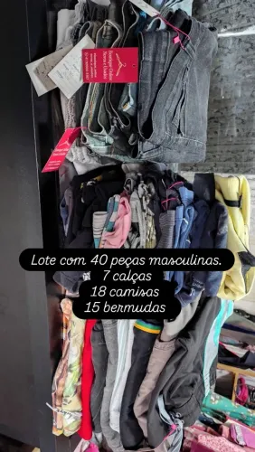 Lote de roupas masculinas para brechó 