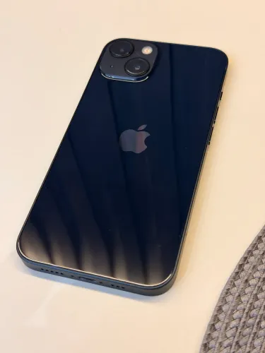 iPhone 13 - 128GB