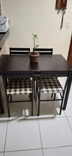 SOFÁ E MESA 700,00