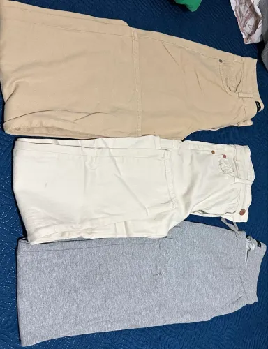 Calça feminina veste 8 a 10 anos