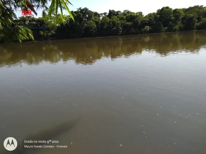 Sítio de 2,00 hectares (20.000,00 m2), com área de lazer fechada, lago, fundos rio Tibagi.