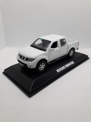 Miniatura Nissan Frontier 2016 Customizada - Escala 1/43 - Marca Norev
