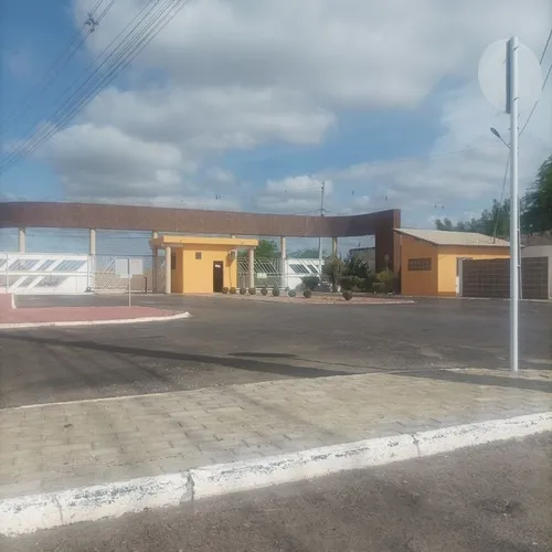 LOTE À VENDA NO CONDOMÍNIO VILLA PREMIUM.