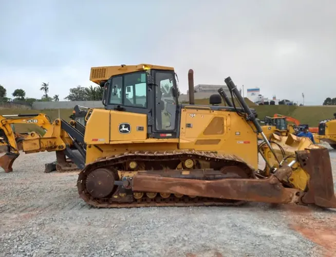 Trator de Esteira John Deere 850J-II ano 2020, com 6860 horas, em SP