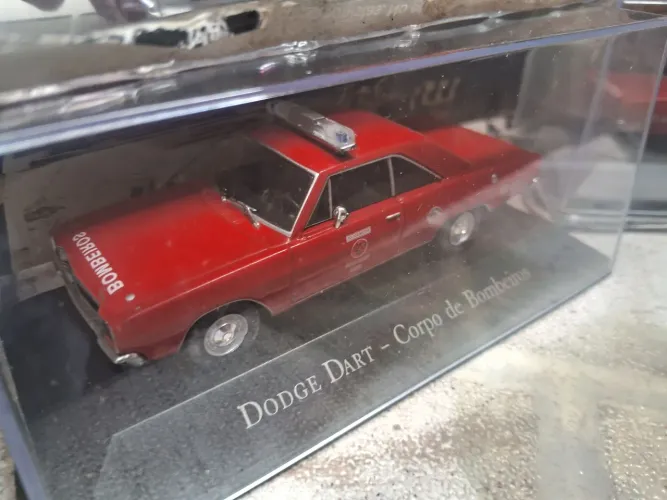2 unidades Dodge Dart Corpo de Bombeiros - Miniatura