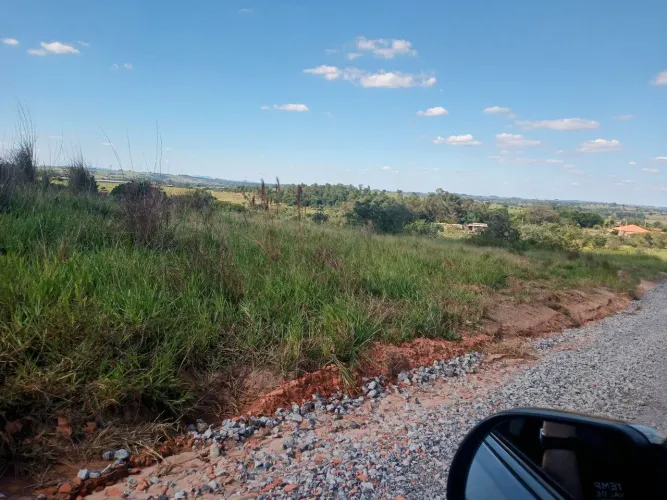 Terreno 5000 m2 Vale dos pássaros Conchas.