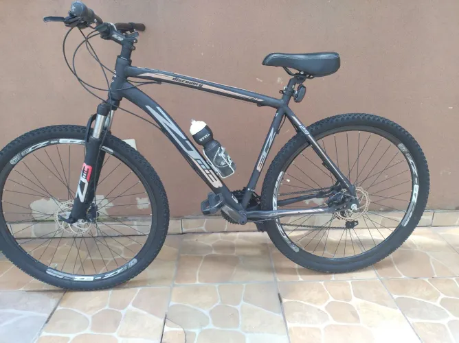 Bicicleta aro 29,quadro tamanho 21 ZT3 21 marchas