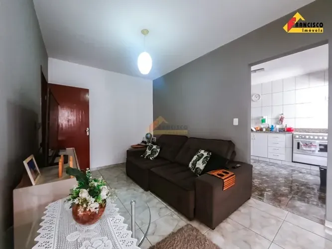 Prédio à venda, 6 quartos, 2 suítes, 6 vagas, Centro Industrial - Divinópolis/MG