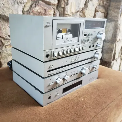Raro Conjunto Technics C-01