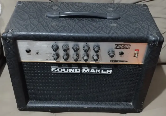Amplificador Sound Maker Destructor 208