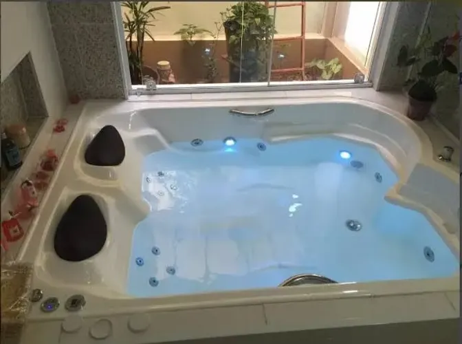 SPA com Deck Hidromassagem 