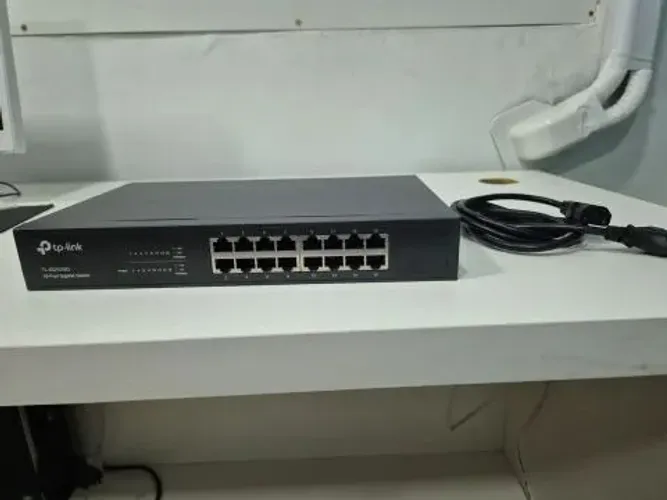 03 Switch 16 Portas TP-Link Gigabit no estado 