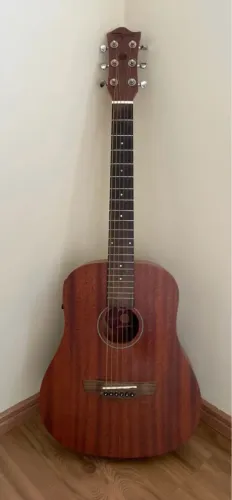 Violão eletroacústica Tagima Montana Baby