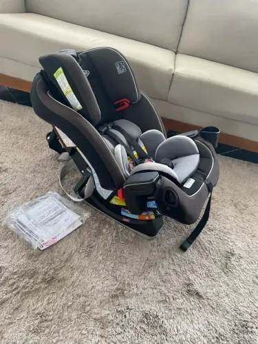 Cadeira Graco semi nova até 45kg reclinável