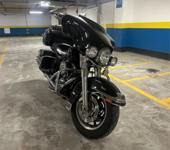 Harley Davidson Ultra Glide FLHTC - Totalmente Revisada