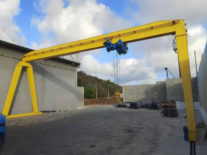 Pórticos e pontes rolantes