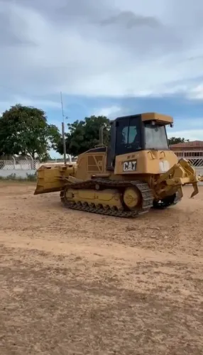 *preço negociável* Trator de esteira Caterpillar CAT 2011/2012