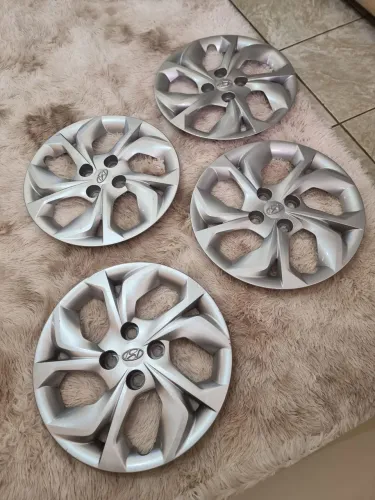 Kit calotas automotivo Carro Hyndai aro 15 - HB20 de 2013 em diante **ORIGINAIS**