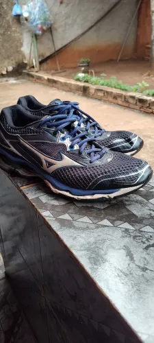 Tênis Mizuno creation 43, sem nenhum detalhe original 