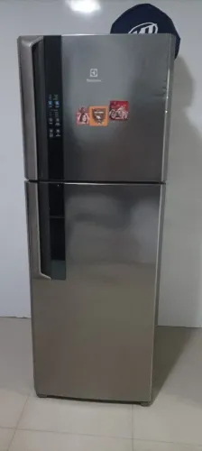 Geladeira Eletrolux Frost Free 