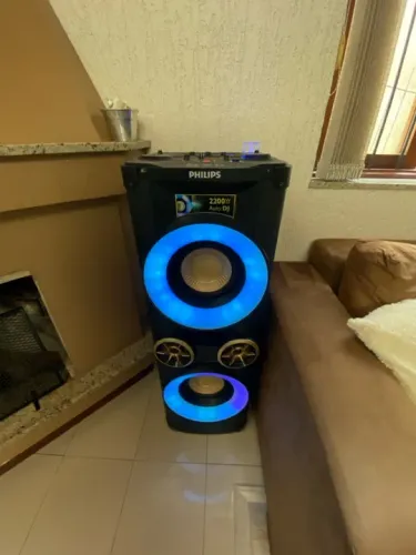 Caixa de Som Philips 2200W com Bluetooth e Iluminação