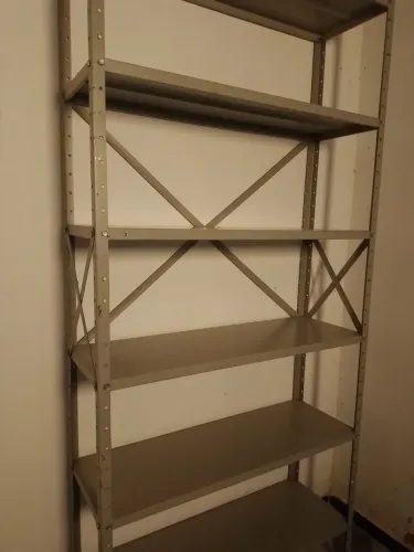 Prateleira de aço reforçada