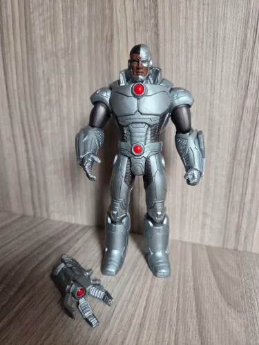 Figura Cyborg Ciborgue DC Comics
