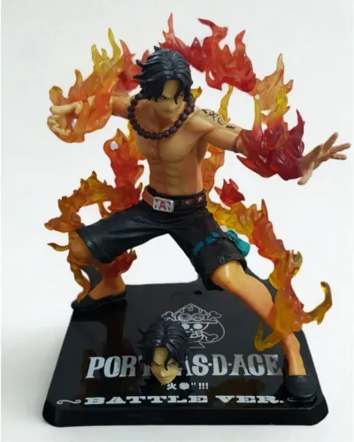 Action Figure variados.