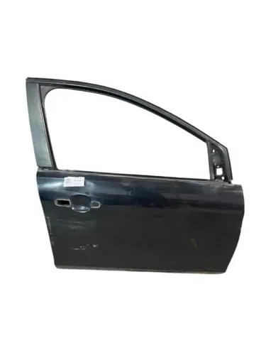 Porta dianteira direita Ford Focus 2009 a 2013 detalhe