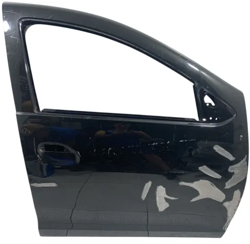 Porta dianteira direita Renault Sandero/logan 2015/2022