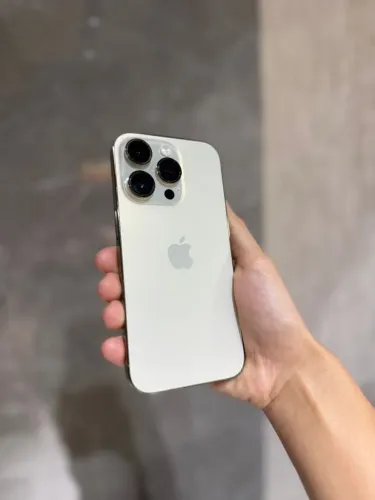iPhone 14 Pro 128GB 88% saúde da bateria Cor dourado Ótimo estado de conservação