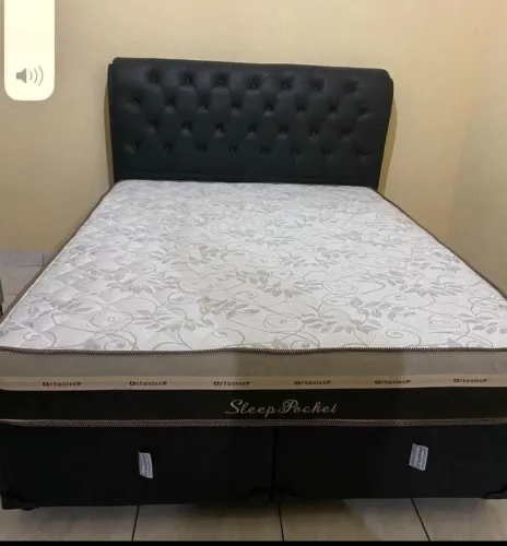 Cama queen na cor preta completa