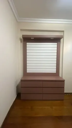 Painel Canaletado Emoldurado com Gaveteiro