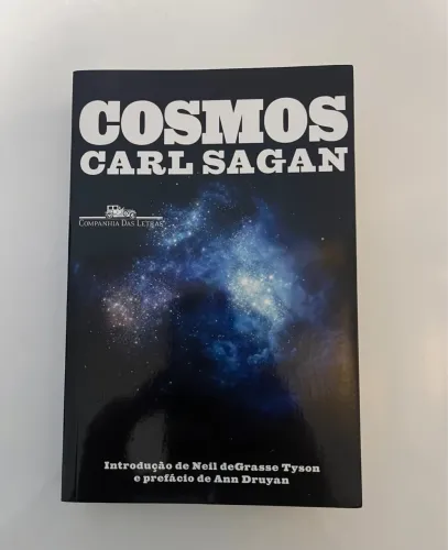 Cosmos por Carl Sagan - Capa Comum