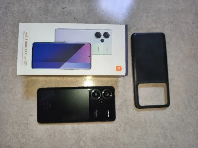 Vendo Redmi Note 13 Pro plus para reutilização de peças