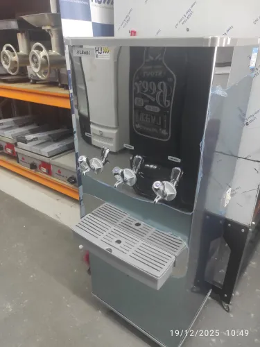 Bh Bebedouro industrial 50 litros 3 torneiras